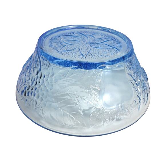 KIG Indonesia Ice Blue Glass Serving Bowls - Fruit Vintage Pack of 2 - Picture 4 of 6
